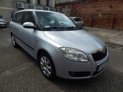 Skoda Fabia II Kombi 1.6 i 16V 105KM 2009