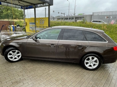 Sprzedam Audi A4 Kombi 2011 TDI 2.0