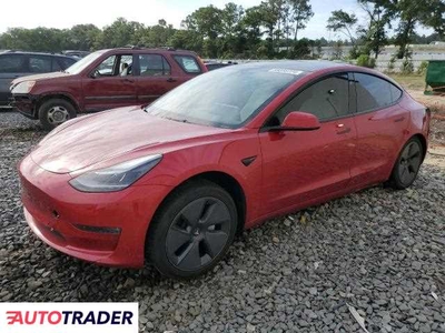 Tesla Model 3 benzyna 2022r. (BYRON)