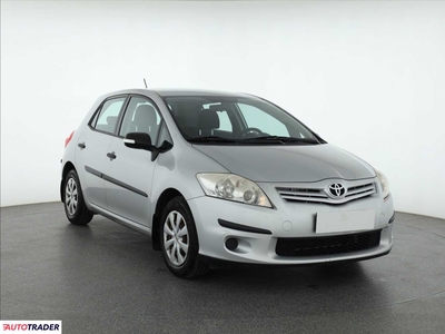 Toyota Auris 1.3 97 KM 2013r. (Piaseczno)