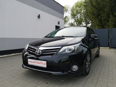 Toyota Avensis III Sedan Facelifting 1.8 Valvematic 147KM 2012