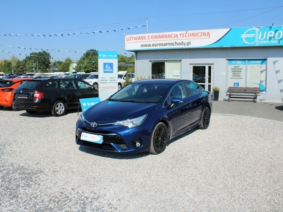 Toyota Avensis III Sedan Facelifting 2015 2.0 D-4D 143KM 2016