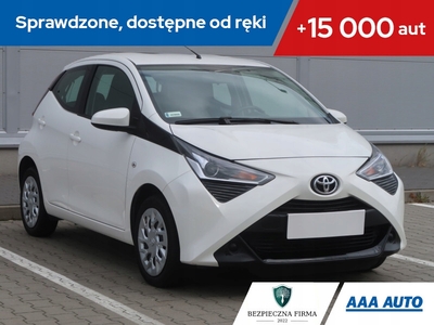 Toyota Aygo II Hatchback 3d Facelifting 1.0 VVT-i 72KM 2020