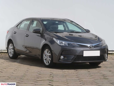 Toyota Corolla 1.6 130 KM 2017r. (Piaseczno)