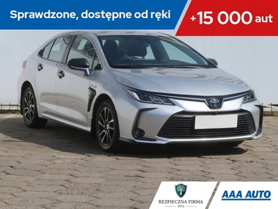 Toyota Corolla XII Sedan 1.8 Hybrid 122KM 2019