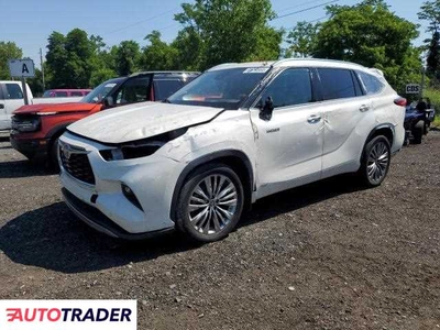 Toyota Highlander 2.0 hybrydowy 2020r. (MARLBORO)