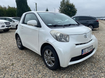 Toyota iQ 1.0 VVT-i 68KM 2009