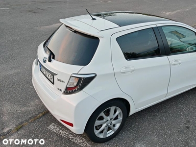 Toyota Yaris Hybrid 100 Business Edition