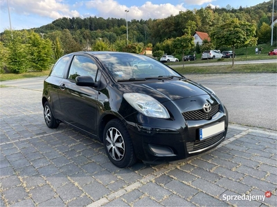 Toyota Yaris II 1.0 VVT-i 69 KM Klimatyzacja Salon Polska