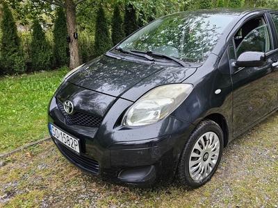 Toyota Yaris II Hatchback 5d 1.33 Dual VVT-i 101KM 2010