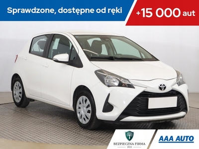 Toyota Yaris III Hatchback 5d Facelifting 1.0 VVT-i 69KM 2017