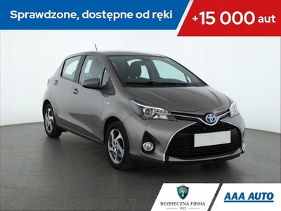 Toyota Yaris III Hatchback 5d Facelifting Hybrid 100KM 2014