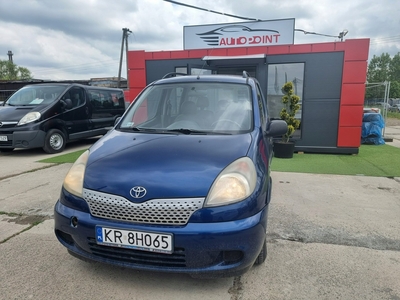 Toyota Yaris Verso 1.3 i 16V 86KM 2003