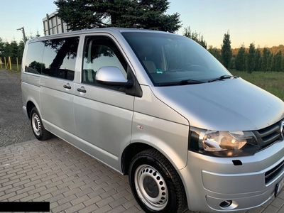 Volkswagen Caravelle T5 Caravelle Facelifting długi rozstaw osi 2.0 TDI 102KM 2010