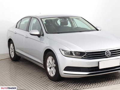 Volkswagen Passat 2.0 147 KM 2017r. (Piaseczno)