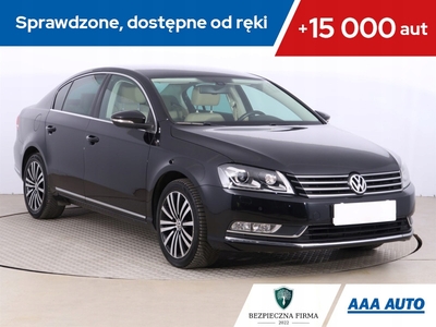 Volkswagen Passat B7 Limousine 1.8 TSI 160KM 2012