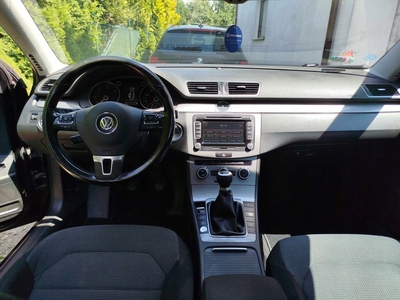 Volkswagen Passat B7 Limousine 2.0 TDI CR DPF BlueMotion 140KM 2012