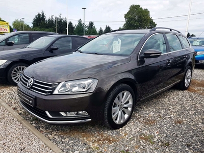 Volkswagen Passat B7 Variant 1.4 TSI BlueMotion 160KM 2012