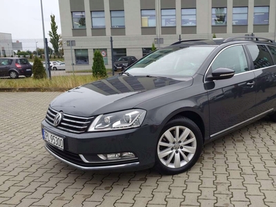 Volkswagen Passat B7 Variant 2.0 TDI CR DPF BlueMotion 140KM 2013