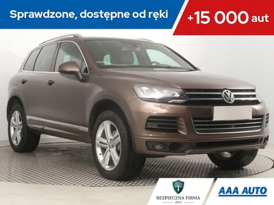 Volkswagen Touareg II SUV 3.0 V6 TDI BlueMotion 245KM 2014