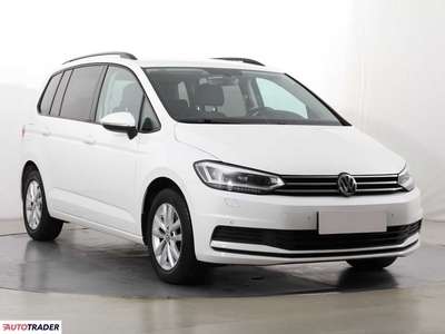 Volkswagen Touran 1.4 147 KM 2017r. (Piaseczno)