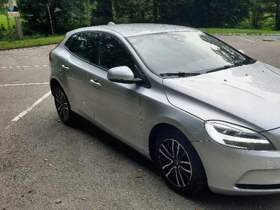 Volvo V40 II Hatchback Facelifting 2.0 D2 120KM 2017