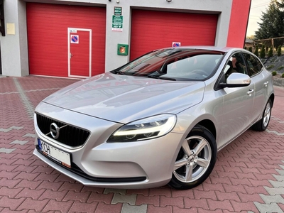 Volvo V40 II Hatchback Facelifting 2.0 D2 120KM 2018