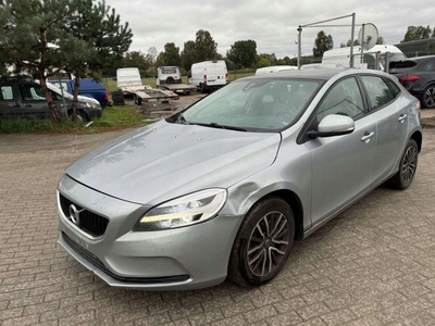 Volvo V40 II Hatchback Facelifting 2.0 D3 150KM 2019