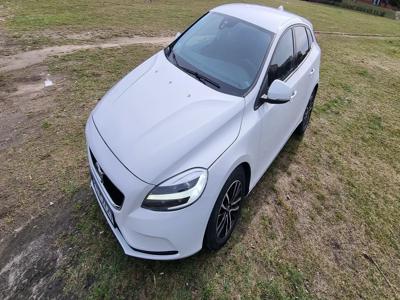 Używane Volvo V40 - 57 999 PLN, 175 000 km, 2018