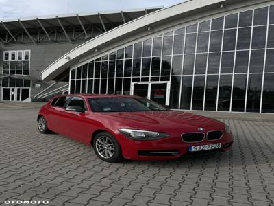 BMW Seria 1 118i Sport Line