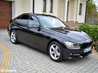 BMW Seria 3 318d Sport Line