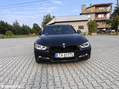 BMW Seria 3 320d Touring Efficient Dynamics Edition Sport Line