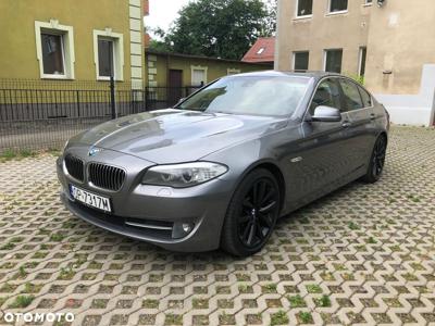 BMW Seria 5 525d Luxury Line