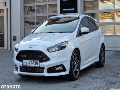 Ford Focus 2.0 EcoBoost ST-2