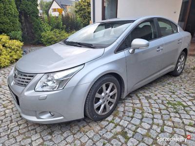 TOYOTA AVENSIS 2.0 BENZYNA 2009 r