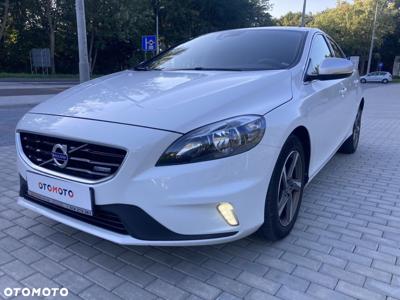 Volvo V40 D4 Drive-E R-Design Summum