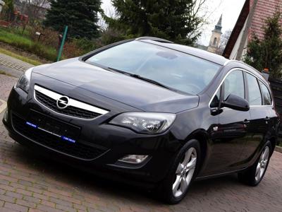 Używane Opel Astra - 29 800 PLN, 203 000 km, 2011