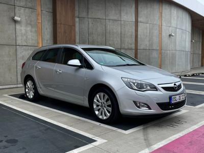 Używane Opel Astra - 28 900 PLN, 218 000 km, 2011