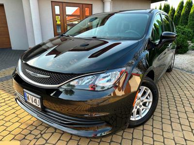 Chrysler Pacifica II 3.6 V6 291KM 2017