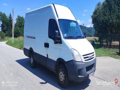 Iveco Daily 35S11 długi 2.3 106 KM