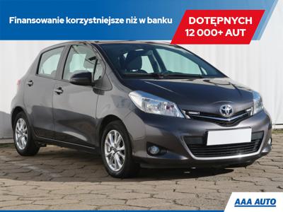 Toyota Yaris III Hatchback 5d 1.0 VVT-i 69KM 2013