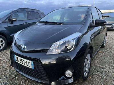 Toyota Yaris III Hatchback 5d Hybrid 100 74KM 2013