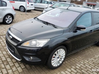 Ford Focus Titanium 1.6 benz xenon sony grzana szyba przód