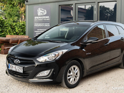 HYUNDAI i30 Wagon 1.6 CRDI 128KM * kamera * zadbany *