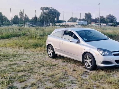 Opel Astra GTC 2005