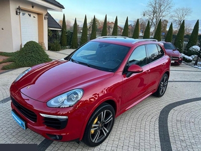 Porsche Cayenne II SUV 4.8 V8 Turbo 500KM 2014