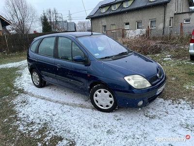 Renault Scenic 1.9 DCI z hakiem