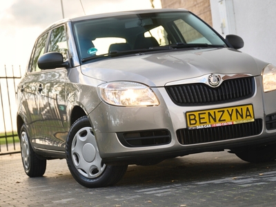 Skoda Fabia II Hatchback 1.4 i 16V 85KM 2009