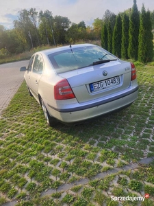 Skoda octavia II 2.0 FSI sport