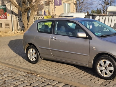 Toyota Corolla IX (E12) Hatchback 2.0 D-4D 116KM 2003